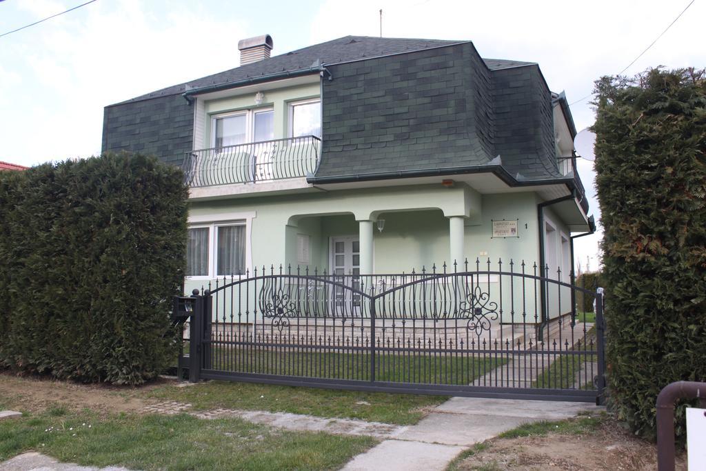 Orwa Apartmanok - Cedrus Koez Zalakaros Buitenkant foto